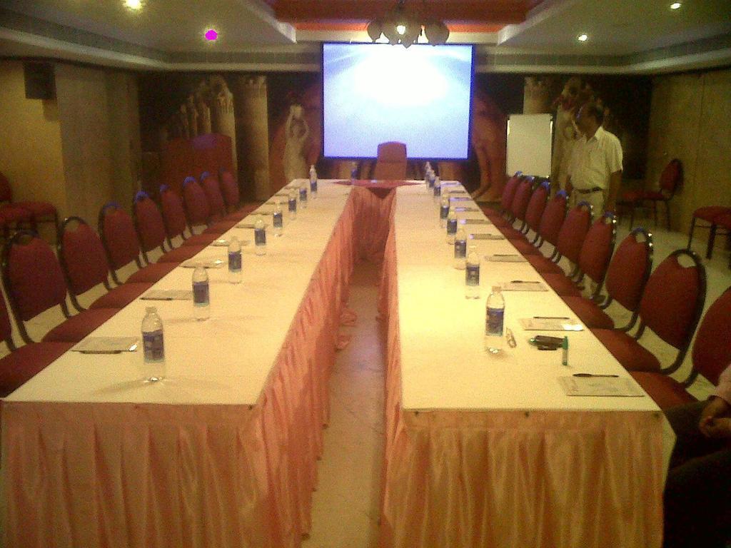 Hotel Pigeon International Bengaluru Zewnętrze zdjęcie