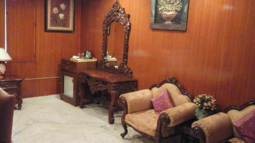 Hotel Pigeon International Bengaluru Zewnętrze zdjęcie