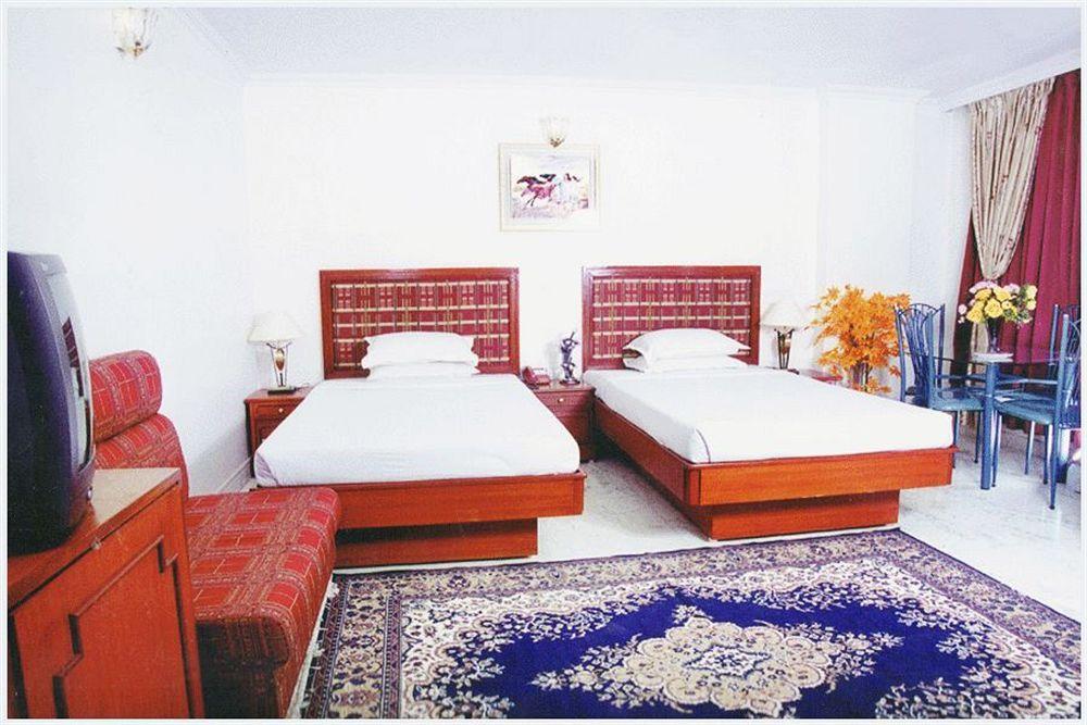 Hotel Pigeon International Bengaluru Zewnętrze zdjęcie